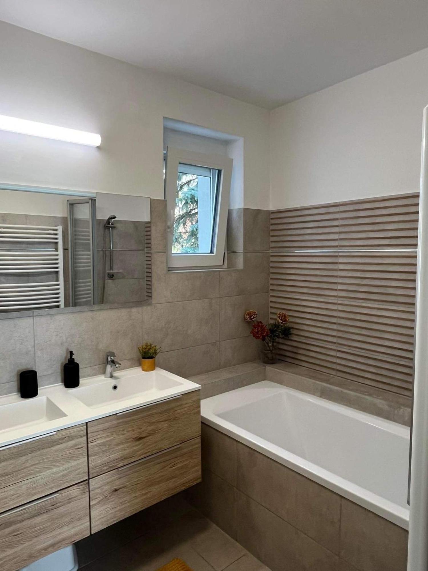 Ada Apartman Sopron Extérieur photo